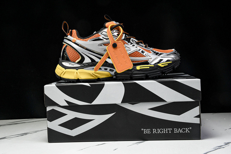Off-White c/o Virgil Abloh