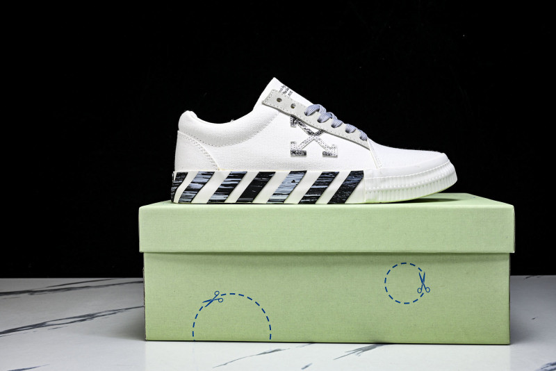 Off-White c/o Virgil Abloh