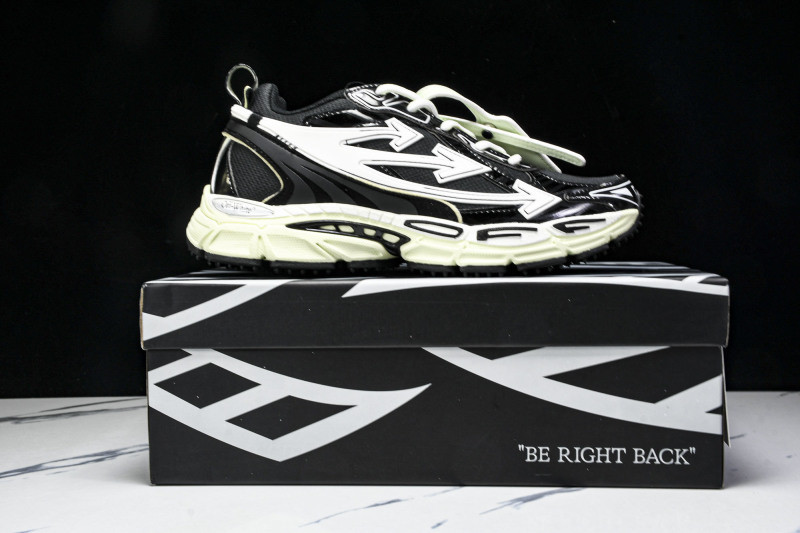 Off-White c/o Virgil Abloh