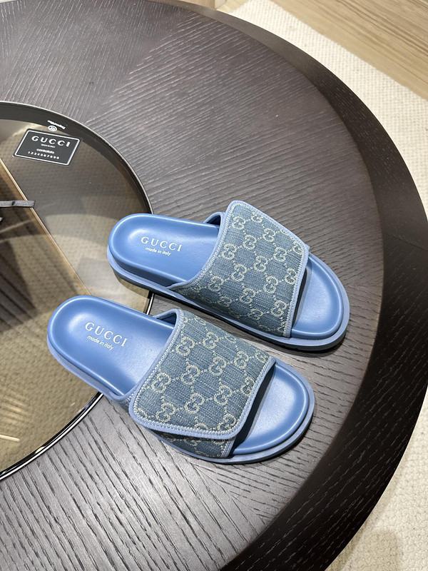 GUC LEATHER SLIDE