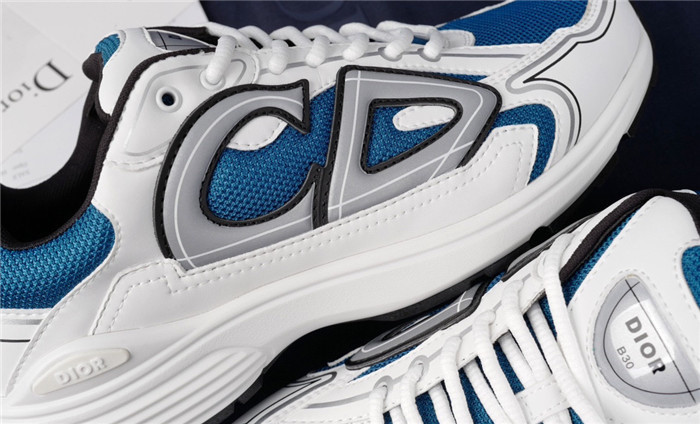 DR B30 SNEAKER