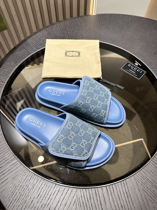 GUC LEATHER SLIDE