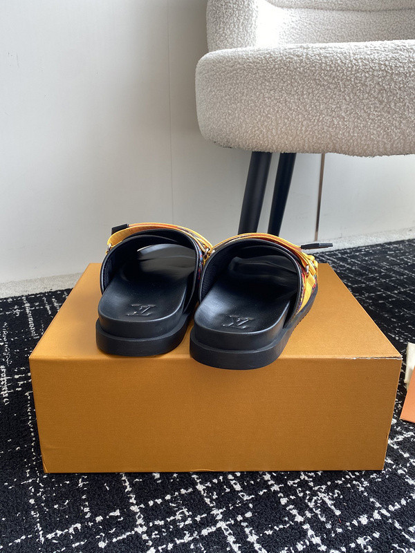 LOU1_TON SLIPPERS