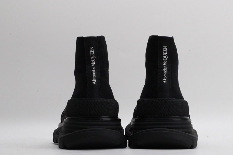 ALEXANDER MCQUEEN SNEAKER