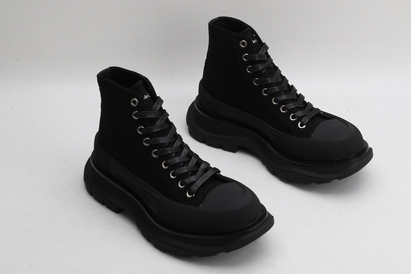 ALEXANDER MCQUEEN SNEAKER