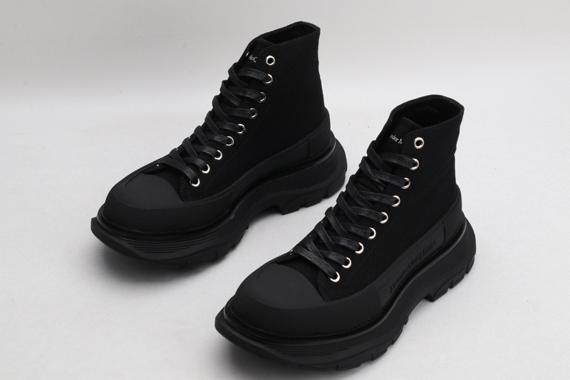 ALEXANDER MCQUEEN SNEAKER
