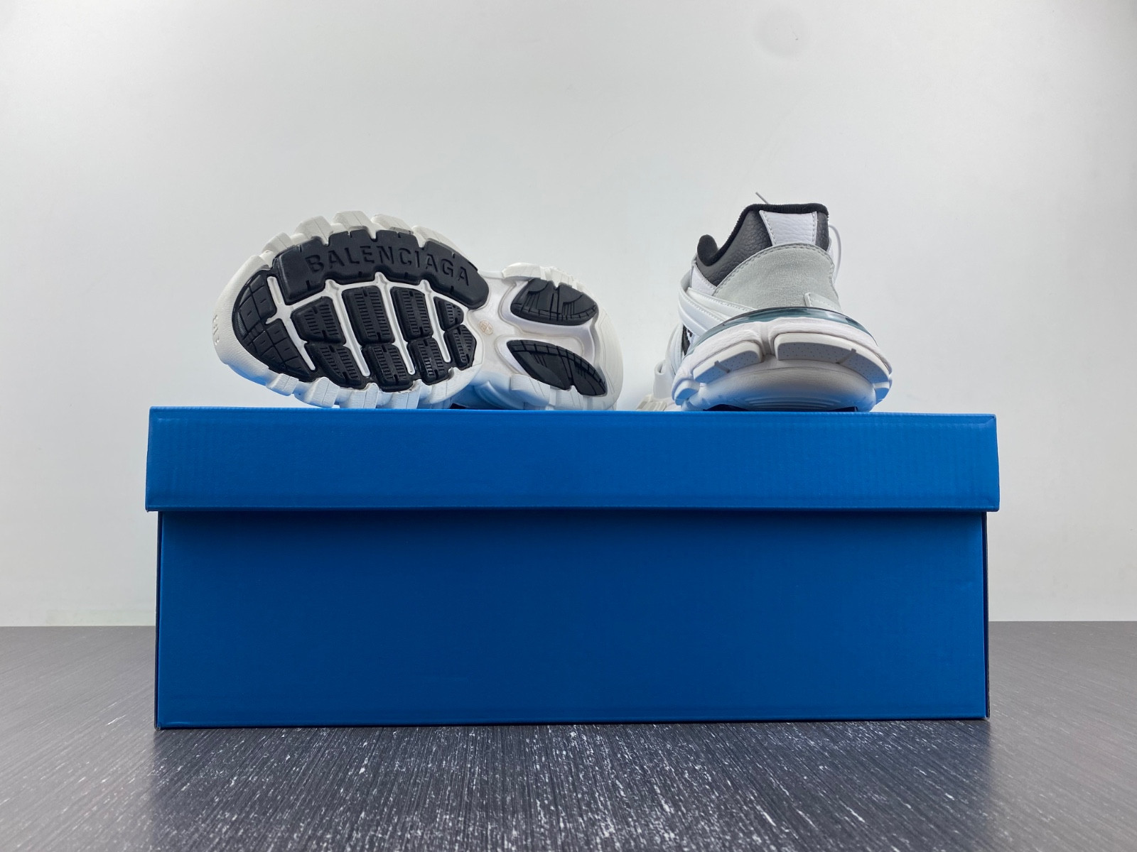 Balenciaga - x Adidas Track Forum sneaker 741107 W3CZ1 9010