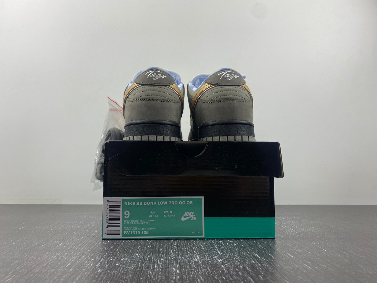Nike Dunk Low " Grey Lobster" BV1310-105