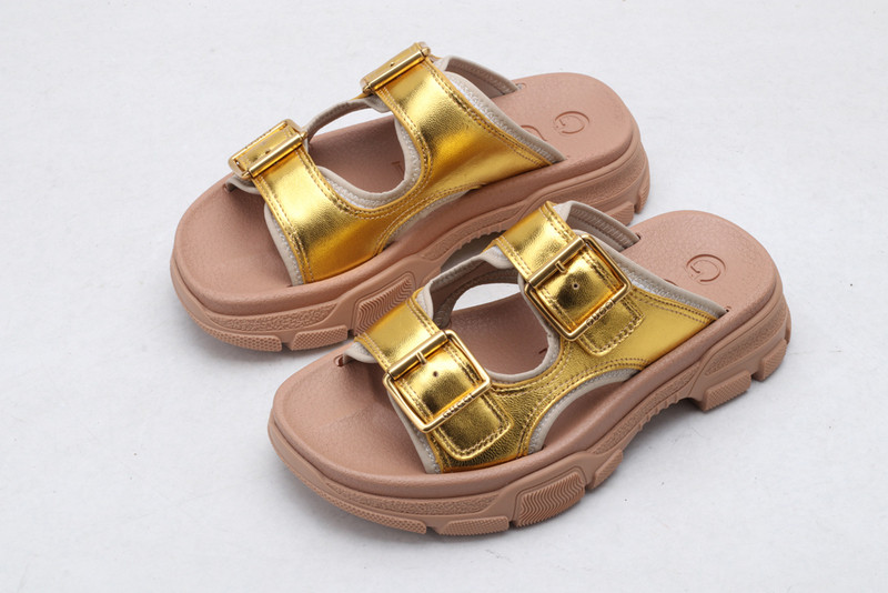 GUC LEATHER SLIDE