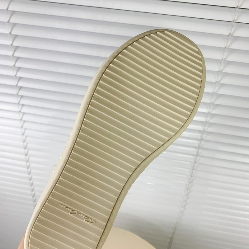 RICK 0WENS SNEAKERS