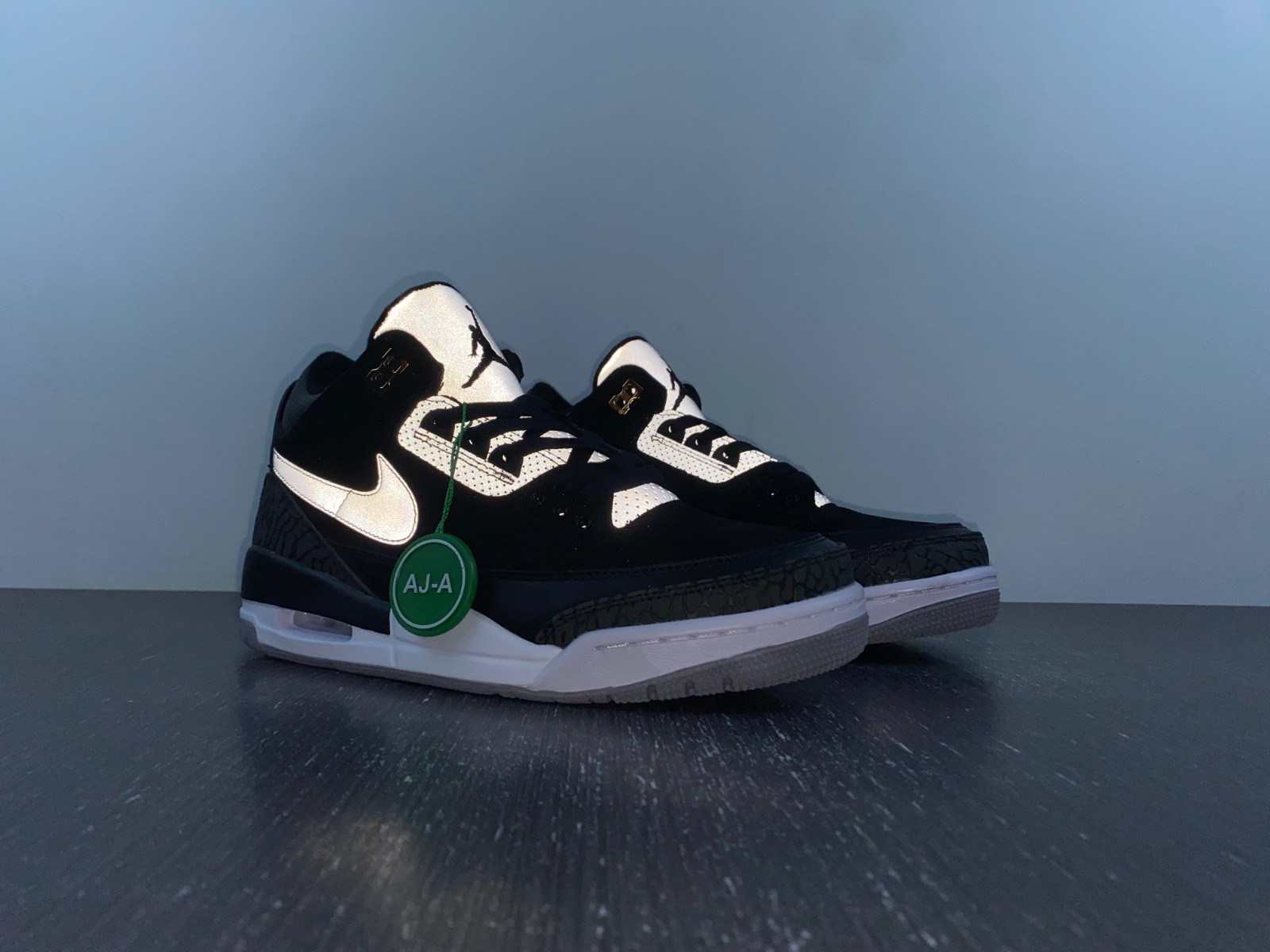 Jordan 3 Retro Tinker Black Cement Gold - CK4348-007