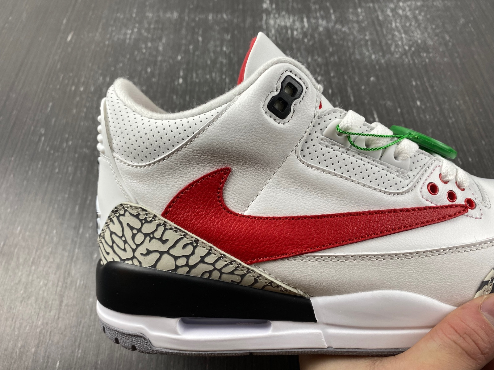 Travis Scott x Air Jordan 3 “Palomino” CT8532-158