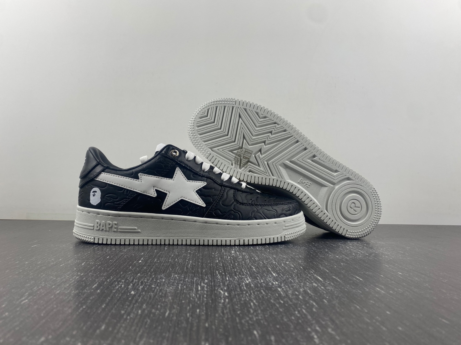 BAPE SNEAKERS