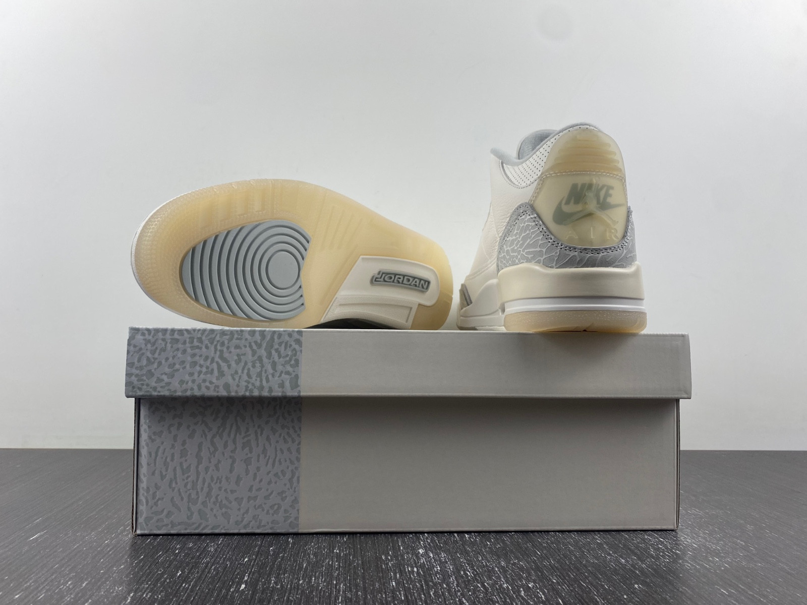 Air Jordan 3 Craft 