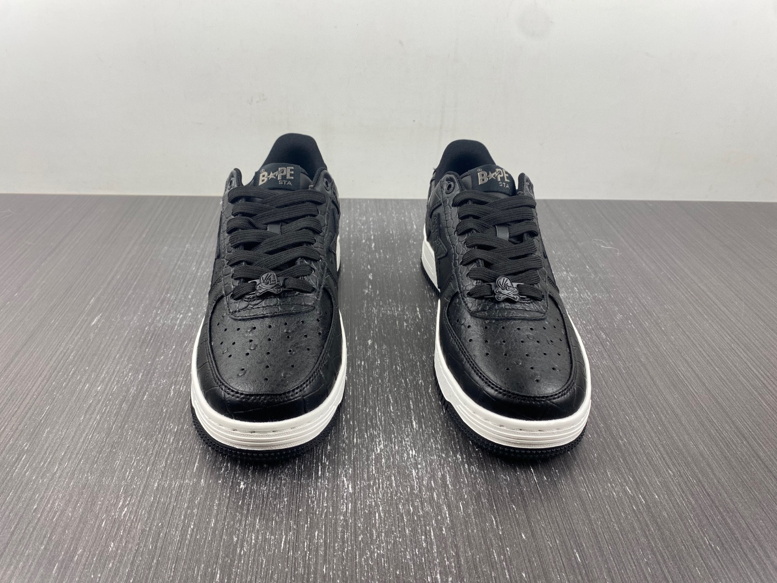 BAPE SNEAKERS