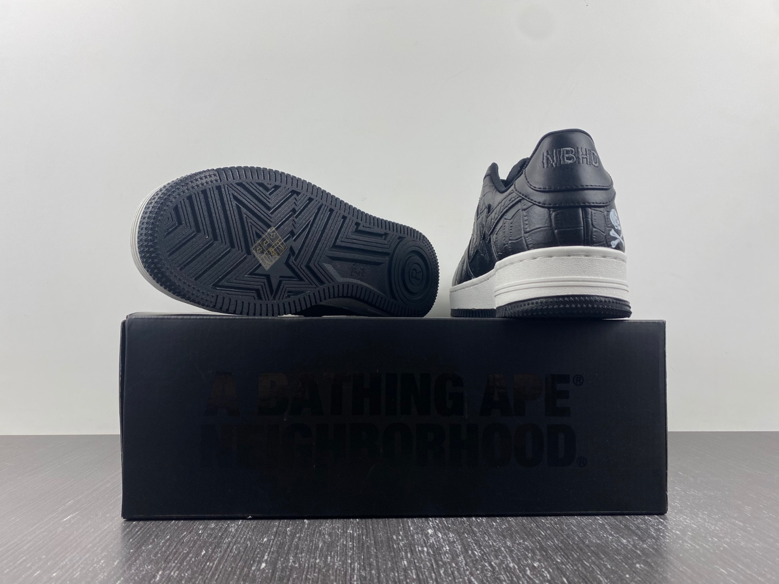 BAPE SNEAKERS