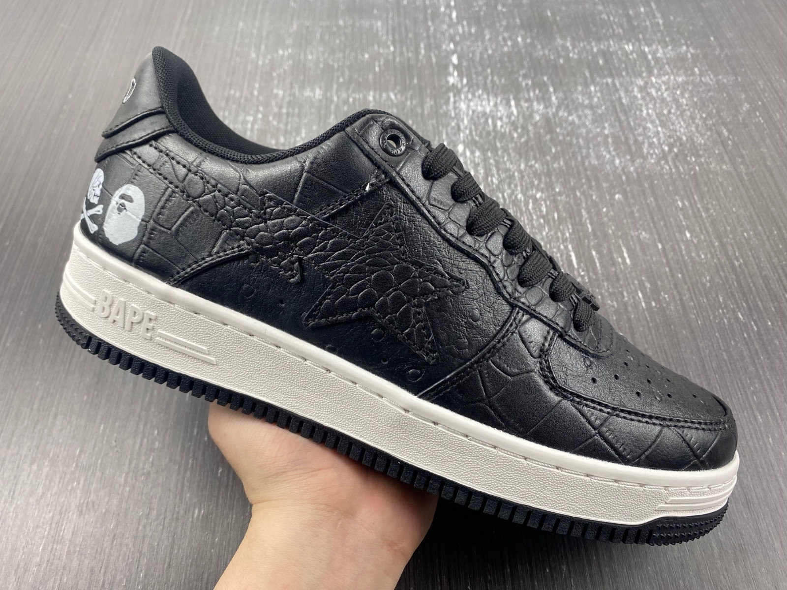 BAPE SNEAKERS