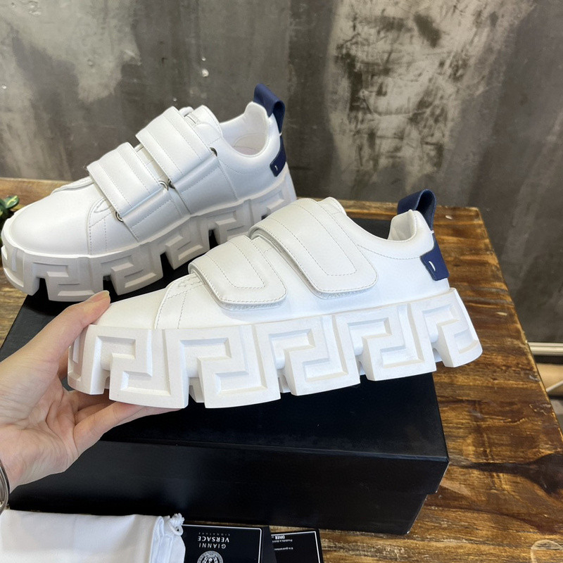 VERSACE SNEAKER