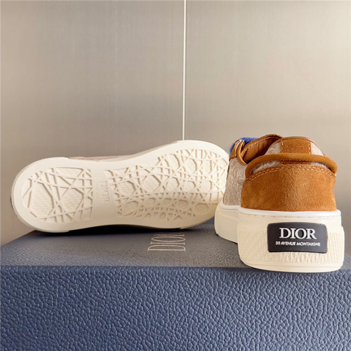 DR B33 SNEAKER