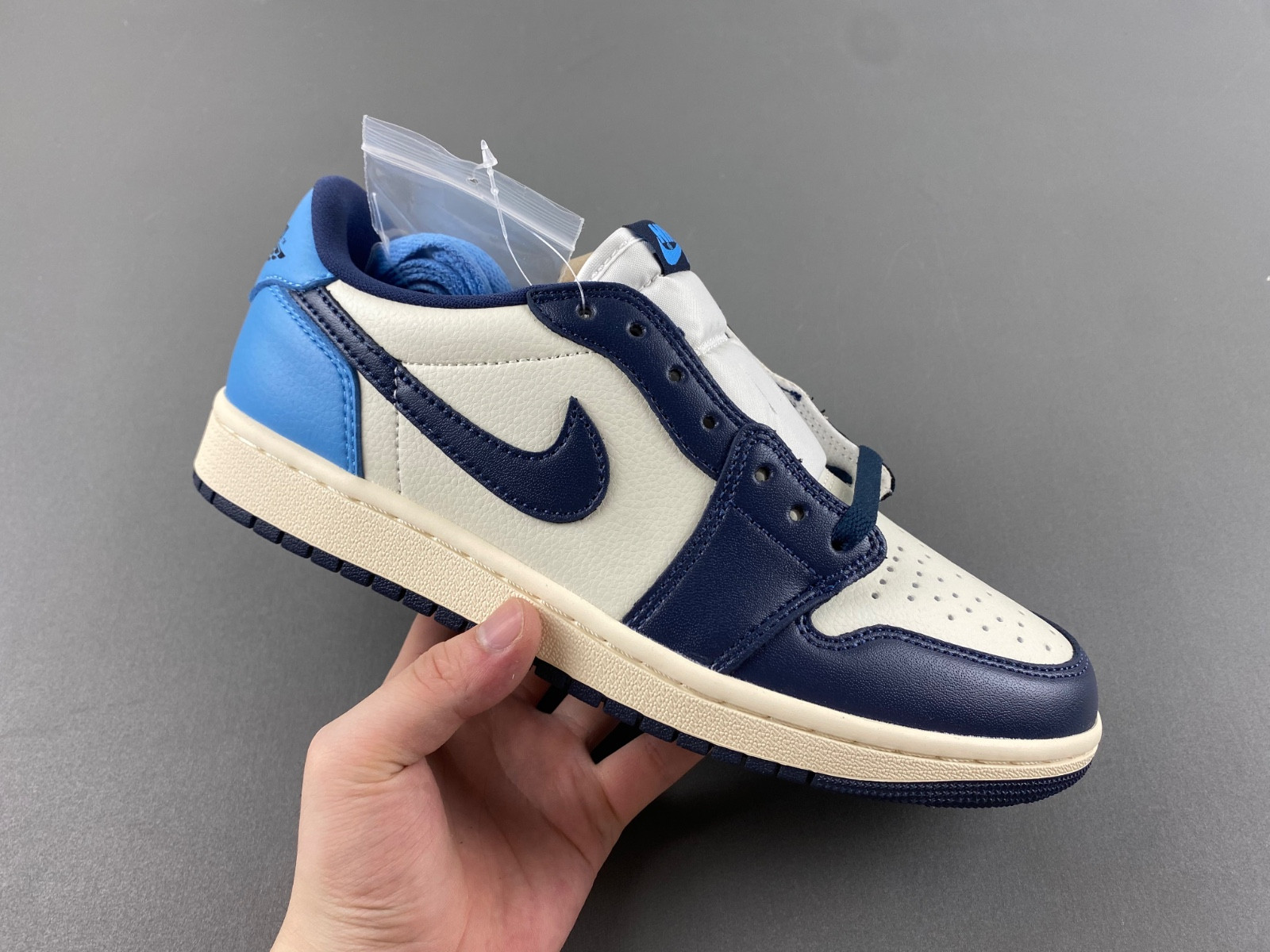 Air Jordan 1 Retro Low OG
