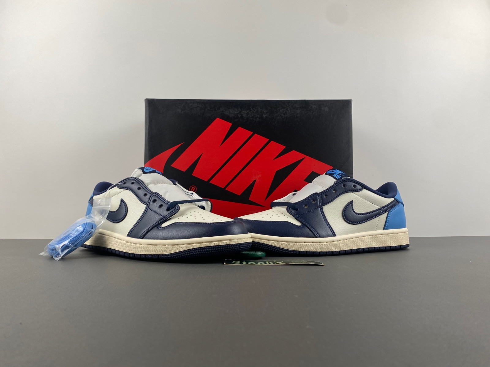 Air Jordan 1 Retro Low OG