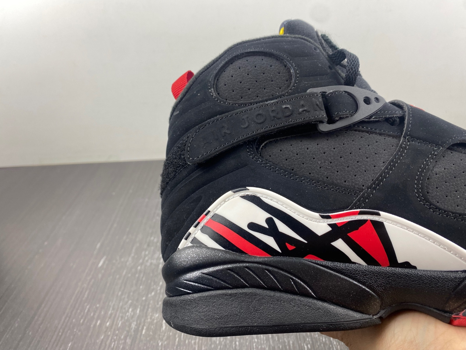 Air Jordan 8 Retro