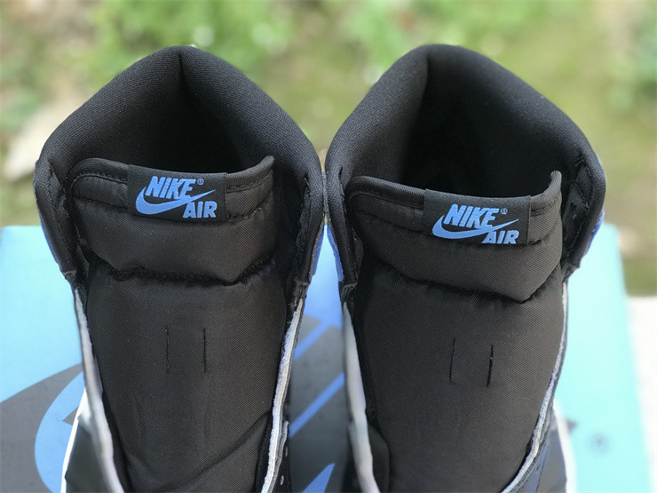 Air Jordan 1 High OG University Blue DZ5485-400