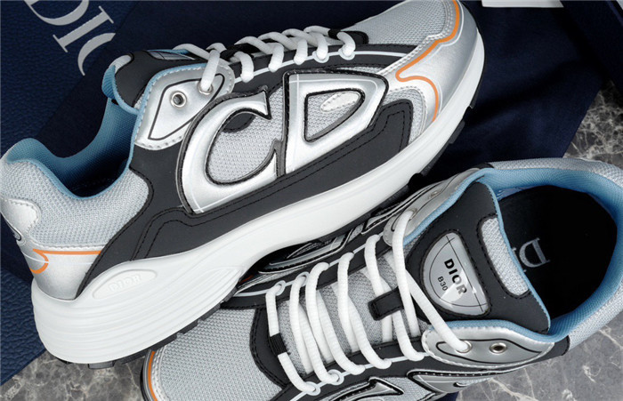 DR B30 SNEAKER