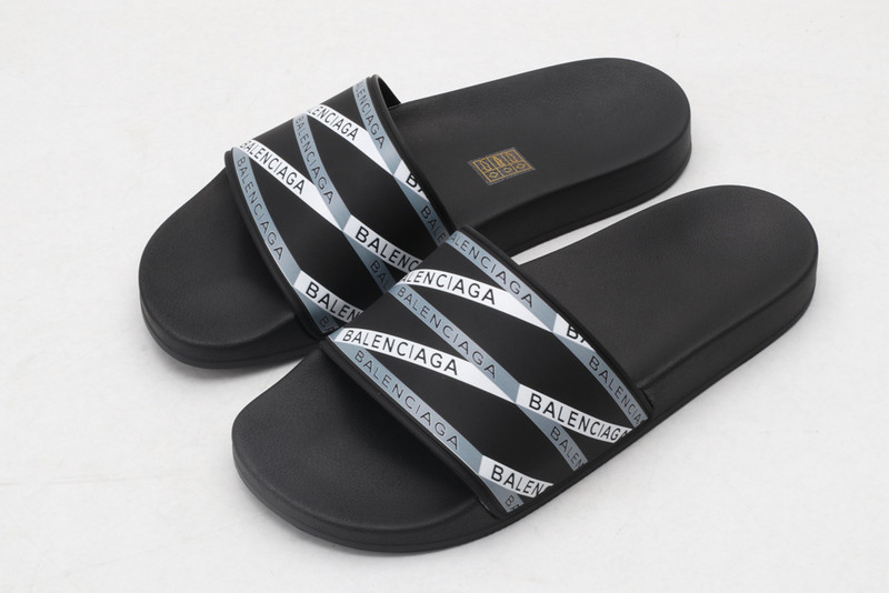 Ba*len*cia*ga slides