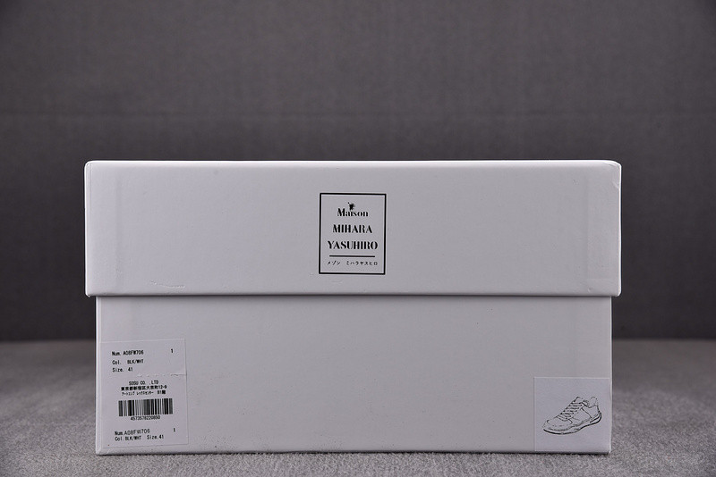 MAISON MIHARA SNEAKERS