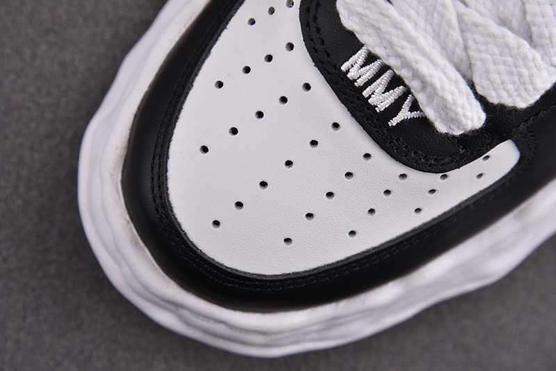 MAISON MIHARA SNEAKERS