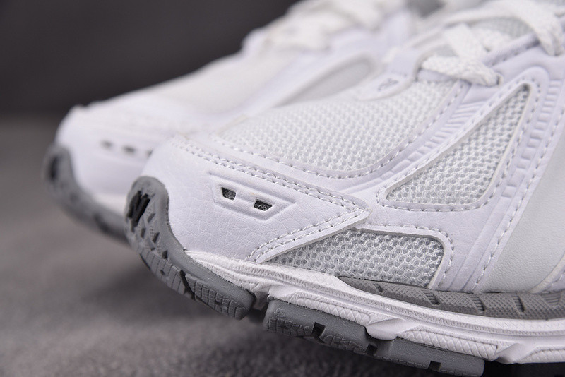 New Balance 1906R