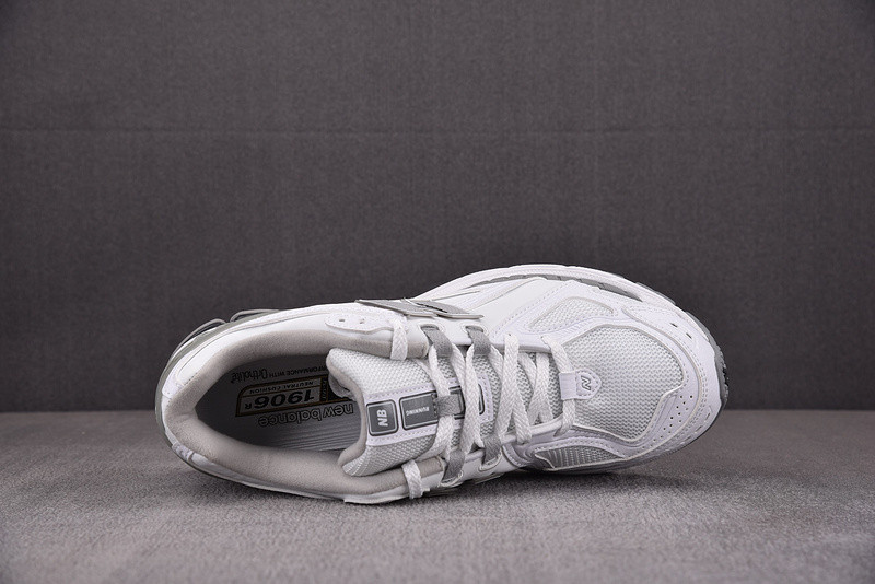 New Balance 1906R