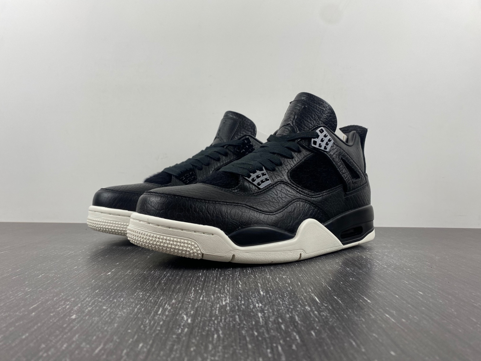 Air Jordan 4 Retro PRM 