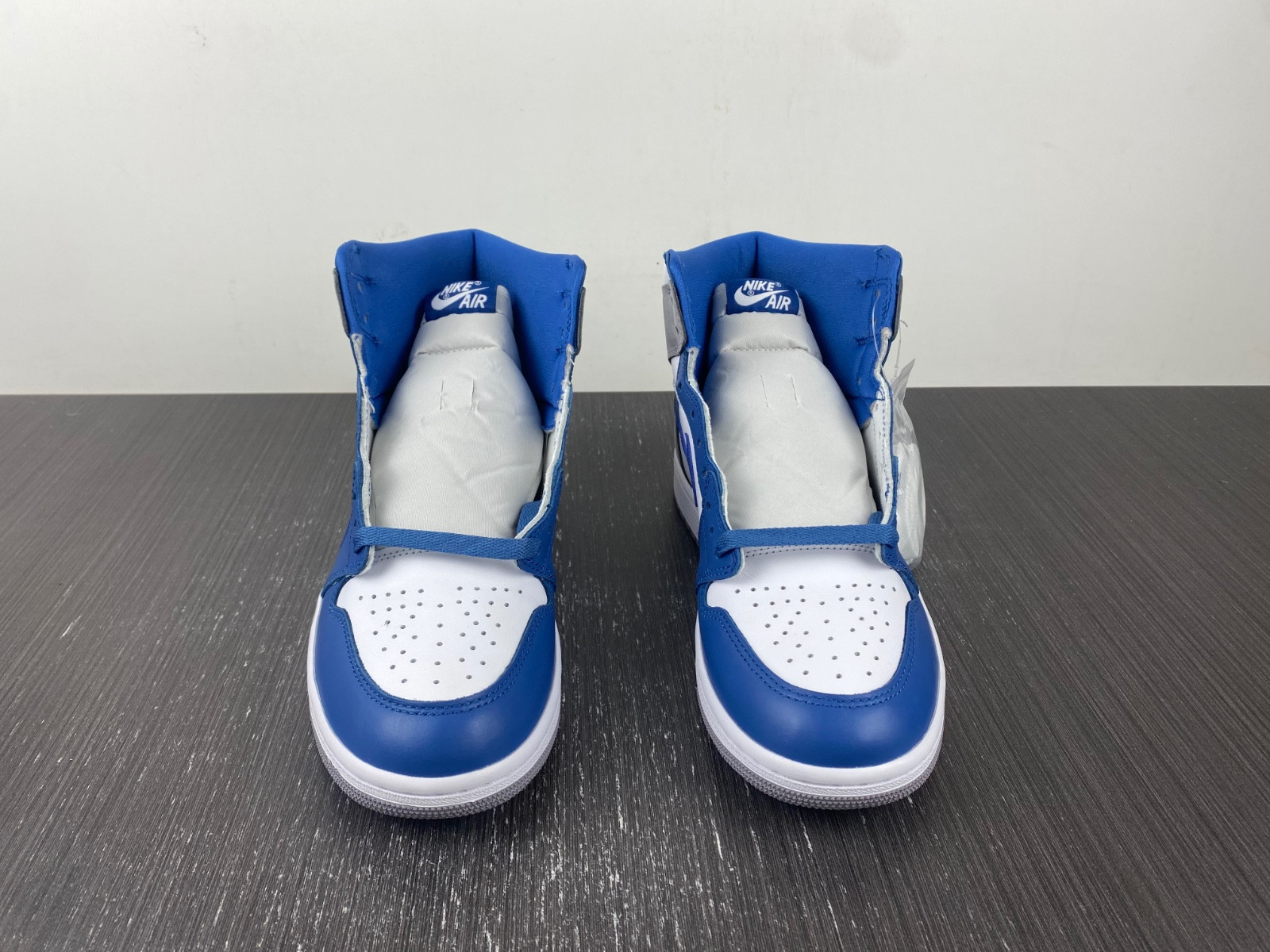 AIR JORDAN 1 RETRO HIGH OG "TRUE BLUE" DZ5485-410
