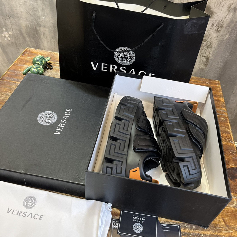VERSACE SNEAKER