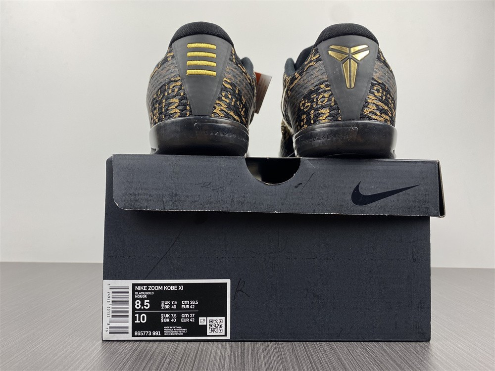 NIKE KOBE 11 