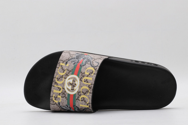 GUC LEATHER SLIDE