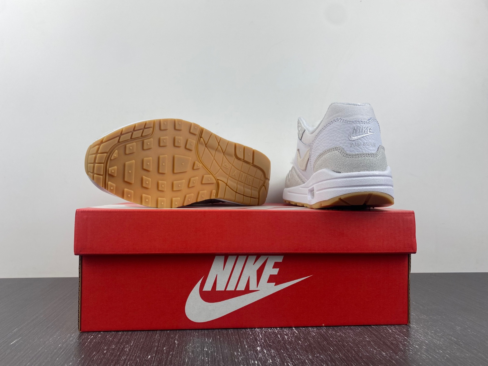Nike Air Max 1 The Bay Men