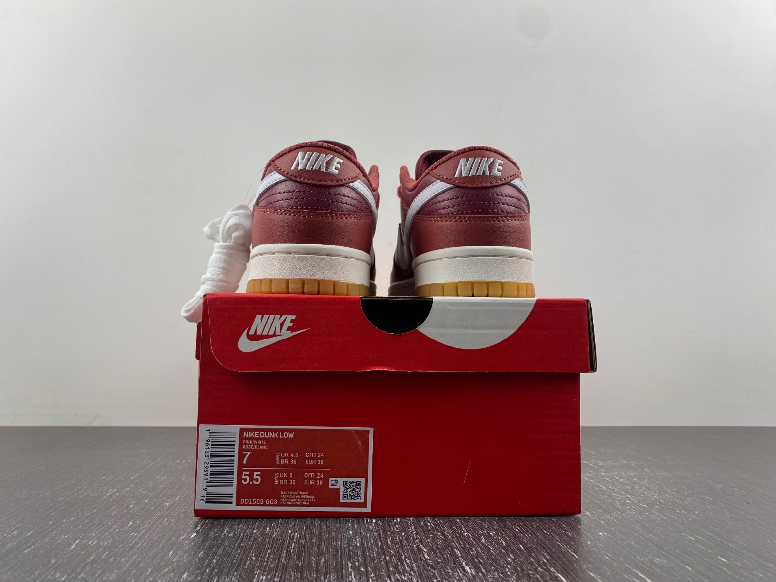 Dunk Low With Hits Of “Desert Berry”DD1503-603