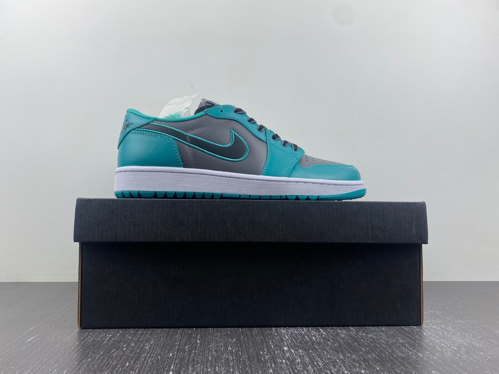 Air Jordan 1 Low Golf 