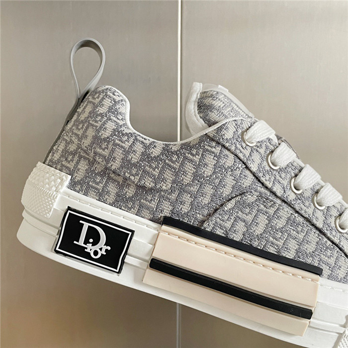 B23 SKATER SNEAKER