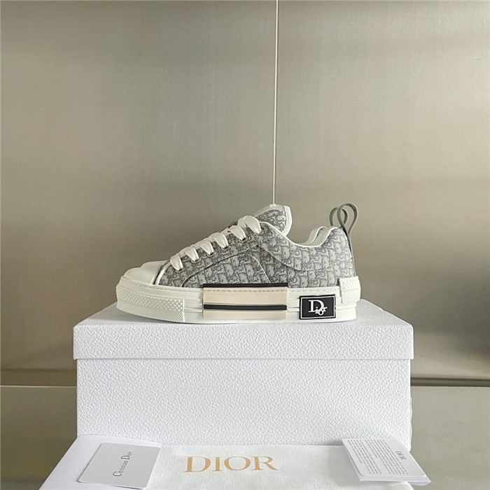 B23 SKATER SNEAKER