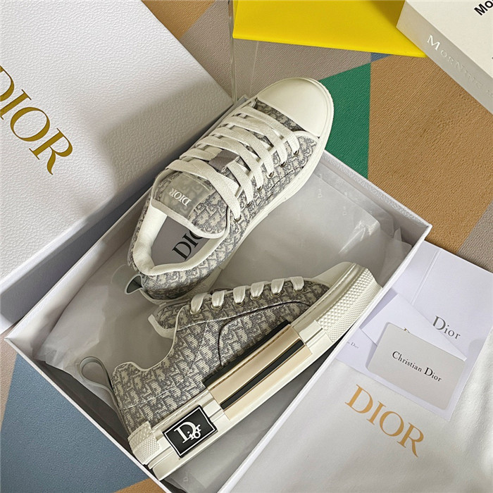 B23 SKATER SNEAKER