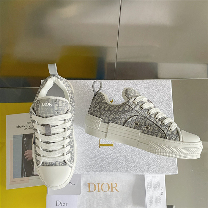 B23 SKATER SNEAKER