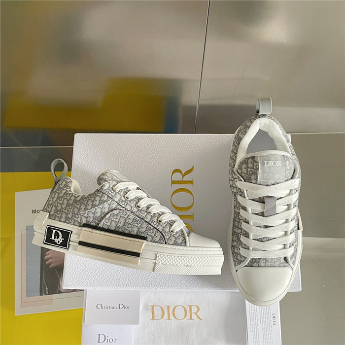 B23 SKATER SNEAKER