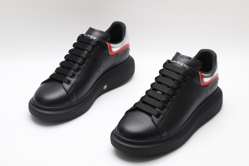 ALEXANDER MCQUEEN SNEAKER