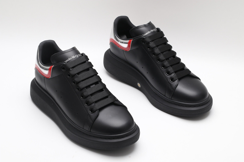ALEXANDER MCQUEEN SNEAKER