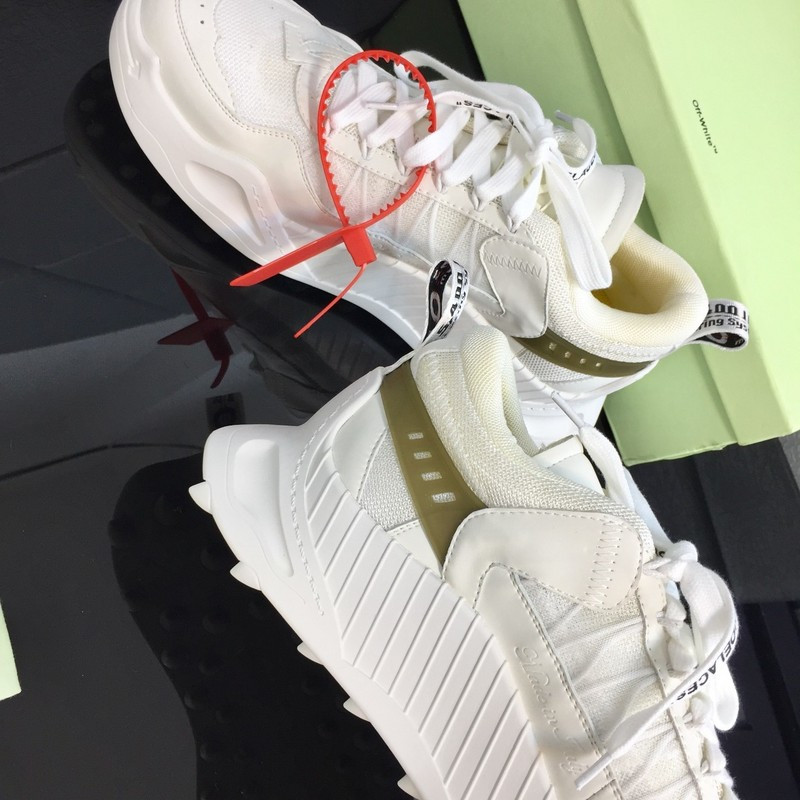 OW C/O ODSY-1000 SPORTS SHOES