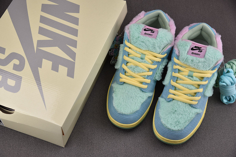 Nike x Verdy SB Dunk Low